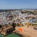#220 Windmill Hill By Home Holidays