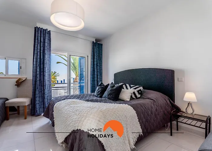 #220 Windmill Hill By Home Holidays